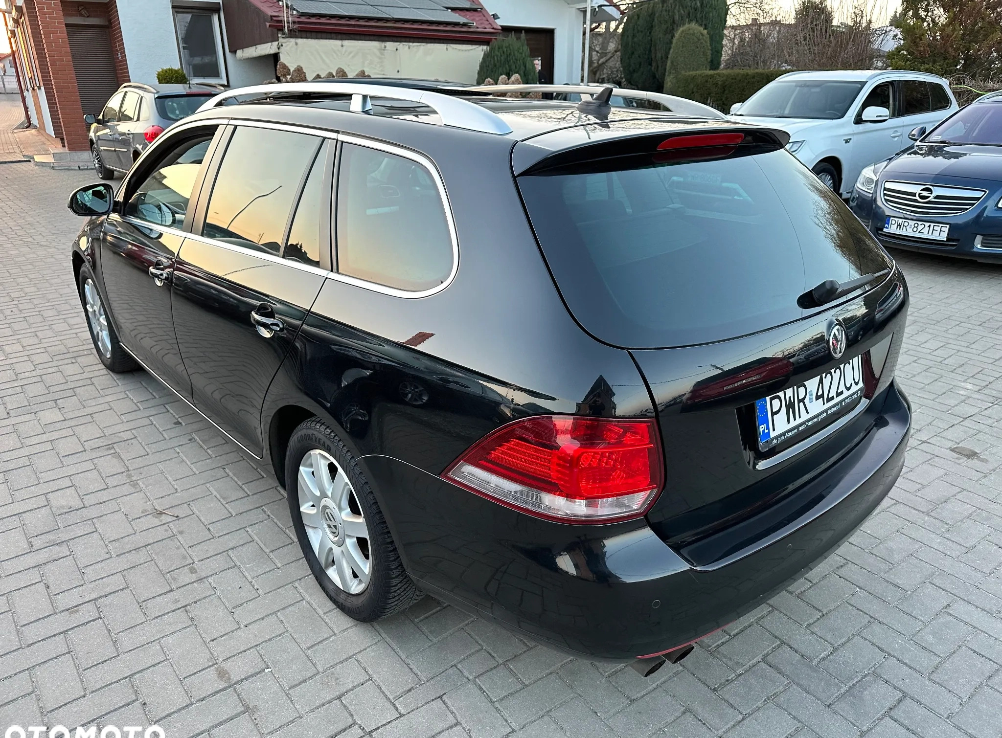 Volkswagen Golf cena 25900 przebieg: 185000, rok produkcji 2011 z Piaski małe 704